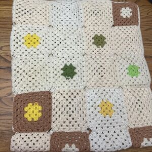 Vintage Crochet Granny Square Blanket Throw Beige Green Fall Colors Retro 1970's